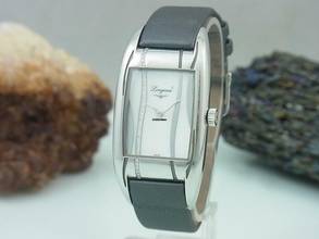 Thumbnail von Longines BelleArti Brillanten Perlmutt Zifferblatt Damenuhr L2.504.0.89.0 </h1>