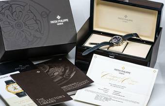 Thumbnail von Patek Philippe Annual Calendar Chronograph 5960G | Full Set 2022 | blue dial | White gold </h1>