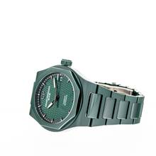 Thumbnail von Girard Perregaux Laureato Aston Martin Laureato 42mm Limited Edition Green 81010-32-3081-1cx like NEW 2023 Full S