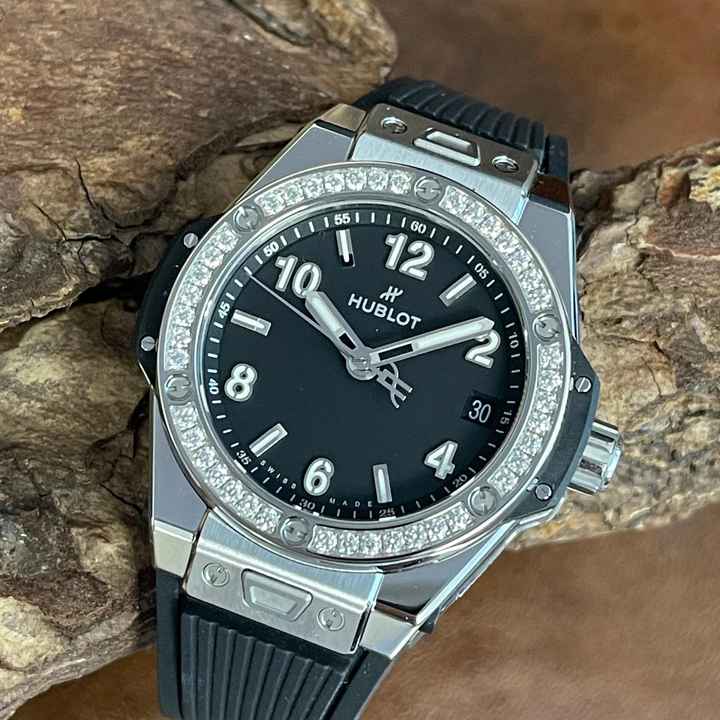  Hublot Big Bang One Click Steel Diamonds - 39mm - Ref. 465.SX.1170.RX.1204 </h1> 