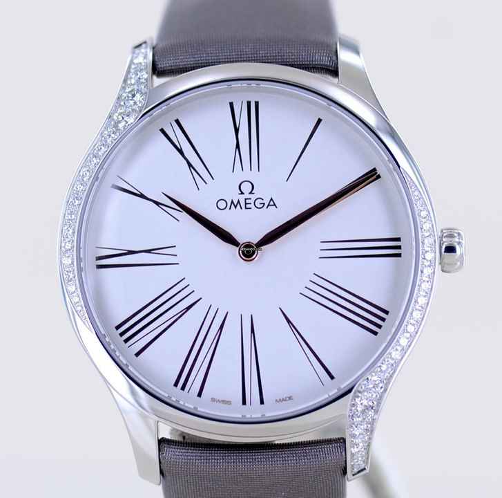 Omega De Ville Trésor 39mm Dresswatch Lady Silver Rose Dial Diamond Case B+P 