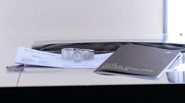 Thumbnail von Patek Philippe Lady 18K whitegold guilloche Dial Case Dresswatch Milanaise super rar </h1>