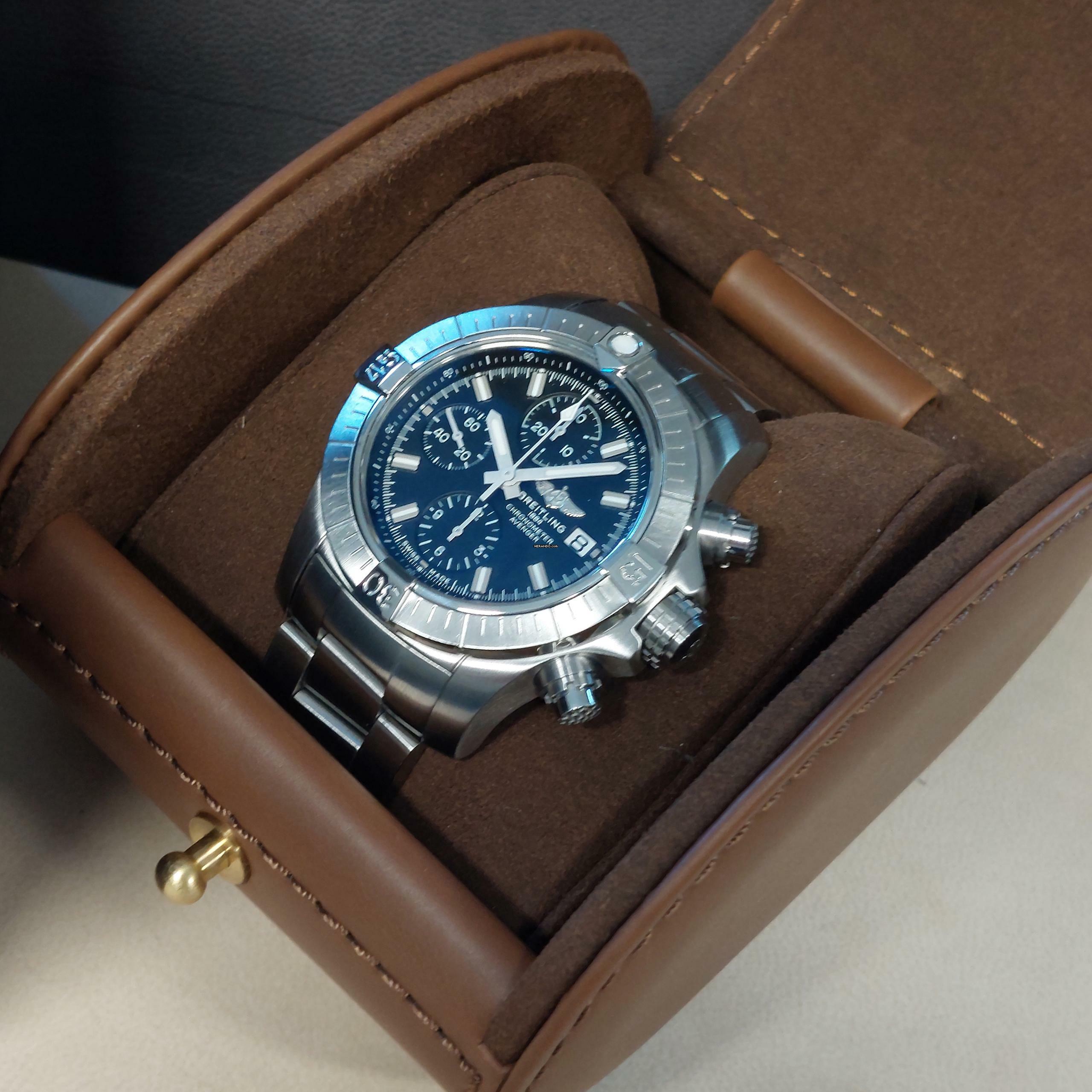 Thumbnail von Breitling Avenger Chronograph 43