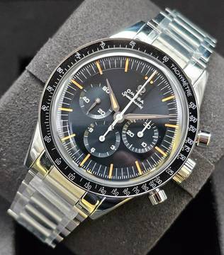  Omega Speedmaster Anniversary Series 310.30.40.50.06.001 First Omega in Space Unworn/New Condition Full Set 1-2026 