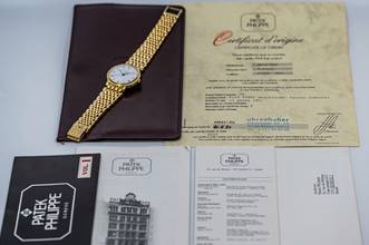 Thumbnail von Patek Philippe Calatrava 3802/200 | Gold bracelet | Certificate 1990 | Yellowgold </h1>