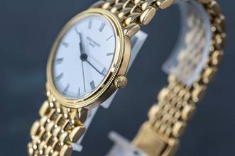 Thumbnail von Patek Philippe Calatrava 3802/200 | Gold bracelet | Certificate 1990 | Yellowgold </h1>