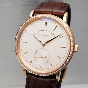  A. Lange & Söhne Saxonia Diamonds Ref: 842.032 B&P NEU inkl. MwST </h1> 