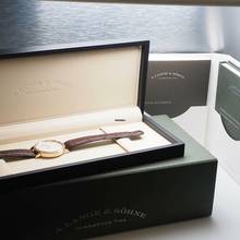 Thumbnail von A. Lange & Söhne Saxonia Diamonds Ref: 842.032 B&P NEU inkl. MwST </h1>