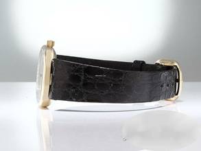 Thumbnail von Patek Philippe Ellipse d'Or 3978 1992 Gelbgold 750 Handaufzug 18kt Yellow Gold White Dial </h1>