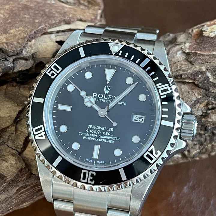  Rolex Sea-Dweller 4000 Sea-Dweller - FULLSET 2010 LC EU - Ref. 16600 </h1> 