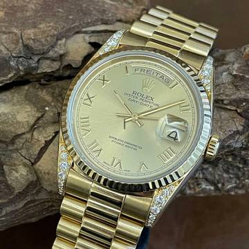  Rolex Day-Date 36 36mm - 750 Gelbgold - Diamant - Ref. 18338 </h1> 