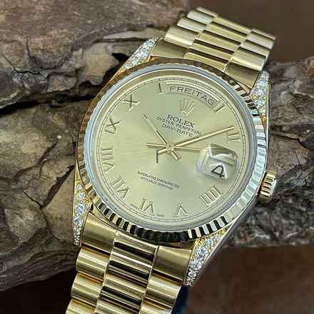  Rolex Day-Date 36 36mm - 750 Gelbgold - Diamant - Ref. 18338 </h1> 