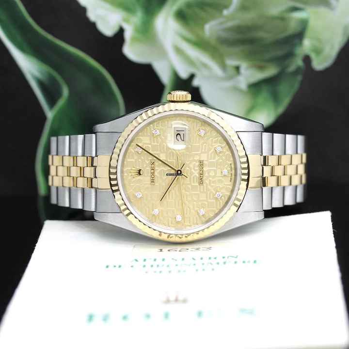  Rolex Datejust 36 Stahl/Gold Ref :16233 Rolex Box & Papiere von 1993 </h1> 