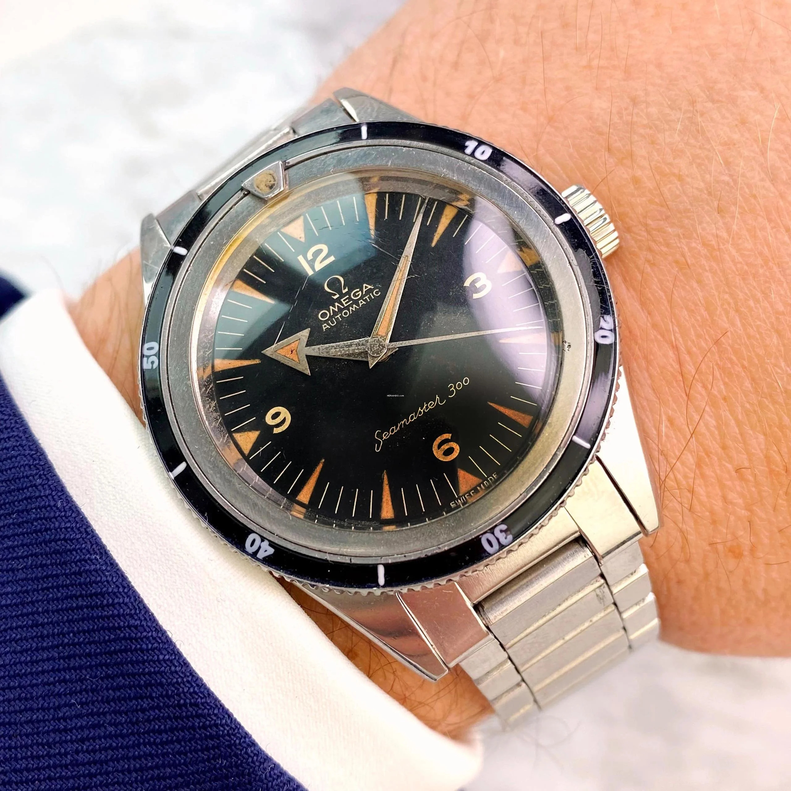 Omega Seamaster 300 Vintage Diver Automatic 2913-3 Broad Arrow 2913
