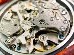 Thumbnail von Breitling Navitimer Vintage Navitimer Red Date ref 7806 7806 </h1>