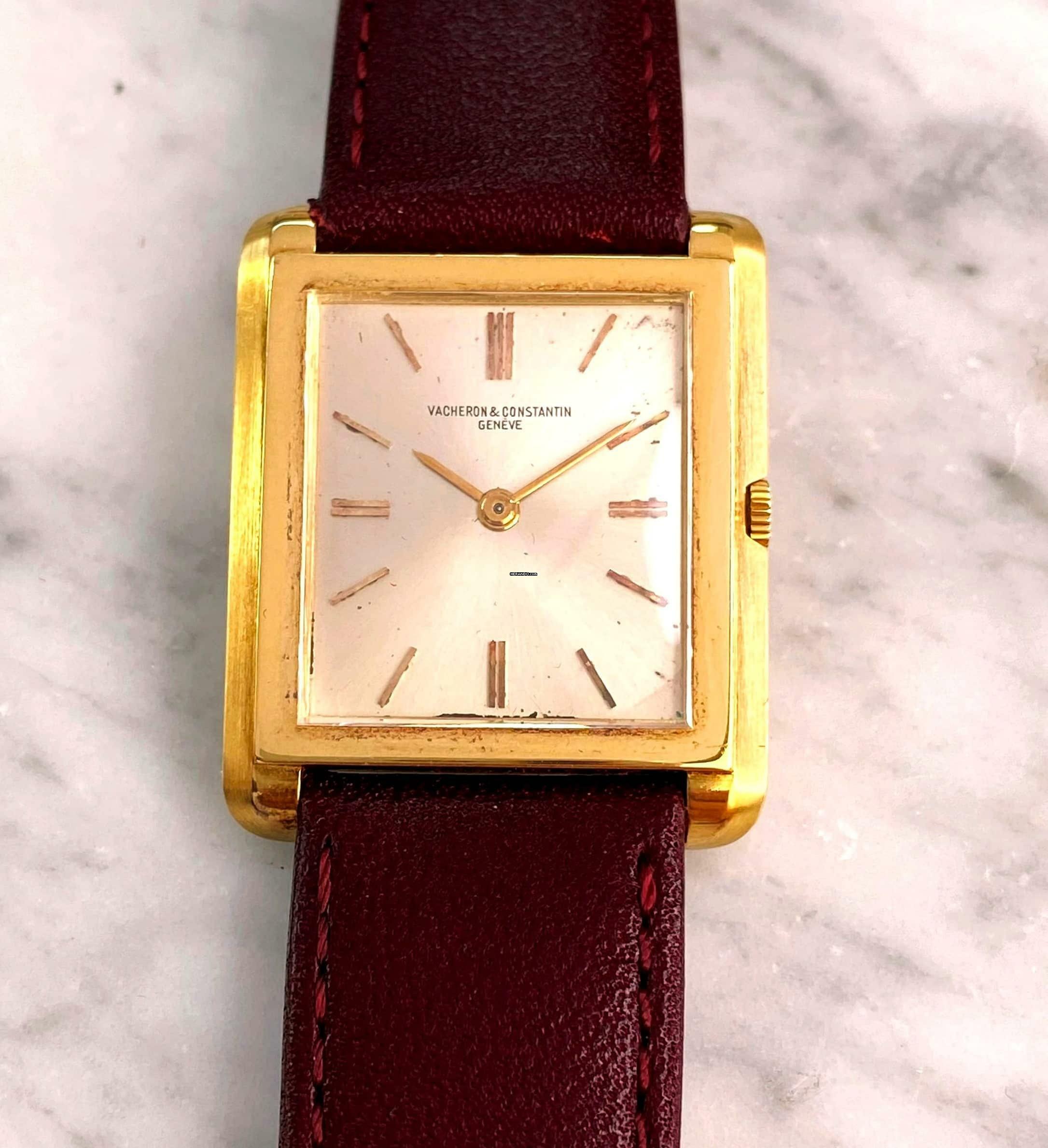 Thumbnail von Vacheron Constantin Tank Vintage Solid Gold Tank Ultra Flat and Stepped Case