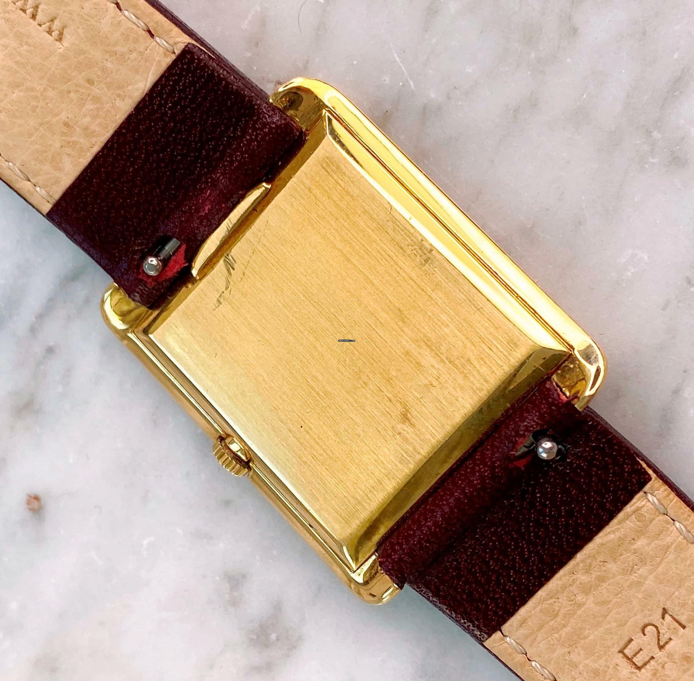 Thumbnail von Vacheron Constantin Tank Vintage Solid Gold Tank Ultra Flat and Stepped Case