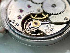 Thumbnail von Omega Classic Serviced Small Scarab Vintage 31mm