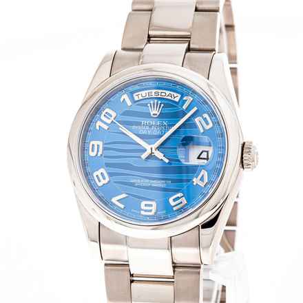  Rolex Day-Date 36 White Gold – Blue Dial – 118239 – like NEW – 2006 Full Set 