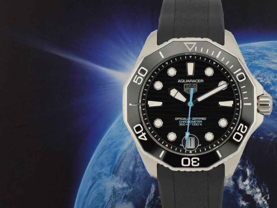  TAG Heuer Aquaracer Professional 300 Date 42mm 2024  