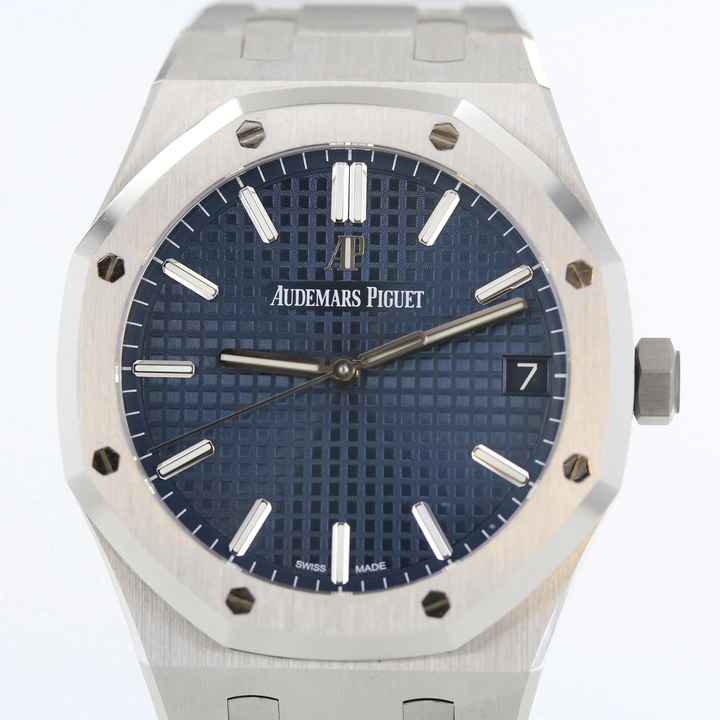  Audemars Piguet Royal Oak Oak//2023//FULL SET//BLUE DIAL//REF.15500ST.OO.1220ST.01//#696 