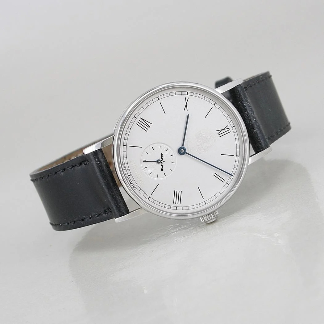  NOMOS Ludwig Glashütte Ludwig Siemens Handaufzug Ø35 mm ungetragen Full Set </h1> 