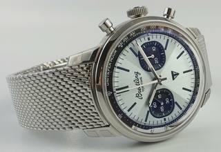 Thumbnail von Breitling Top Time B01 Triumph