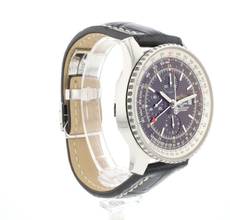 Thumbnail von Breitling Navitimer World GMT Chronograph Black Dial </h1>