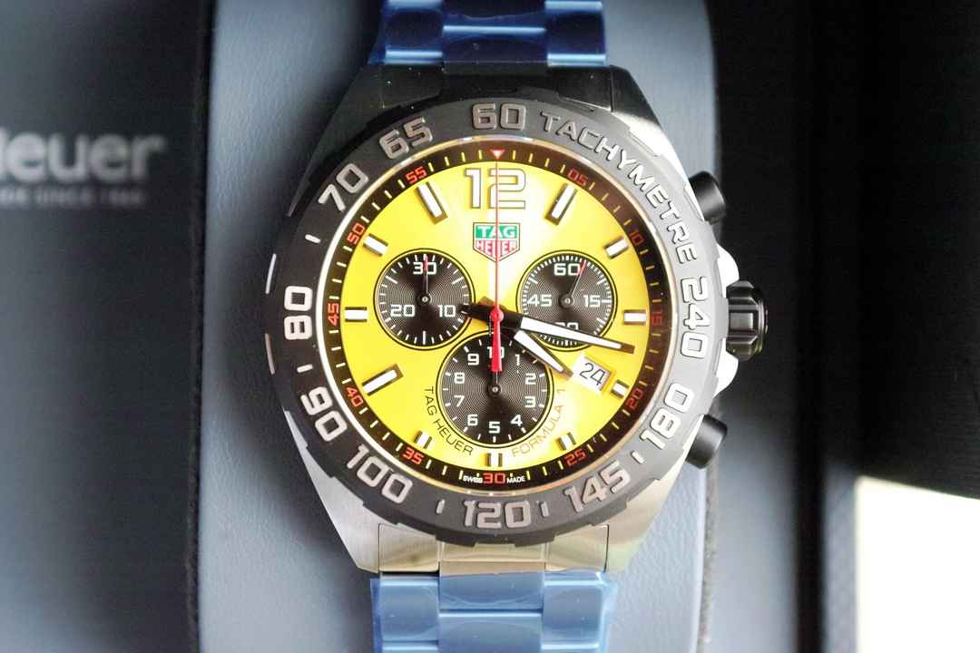  TAG Heuer Formula 1 Quarz Chronograph 43mm FULL SET NEW 