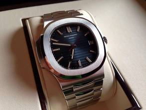 Thumbnail von Patek Philippe Nautilus 5711/1A-010 Nautilus Jumbo Stahl Blue Dial NEU-Deutsch-Tresoruhr