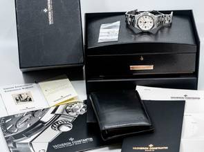 Thumbnail von Vacheron Constantin Overseas 47040 | Full Set | VC Service 2021 | Steel | white dial </h1>