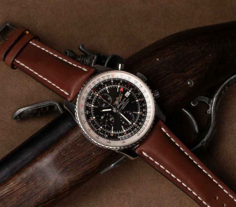  Breitling Navitimer World A2432212/B726/443X/A20BA.1 