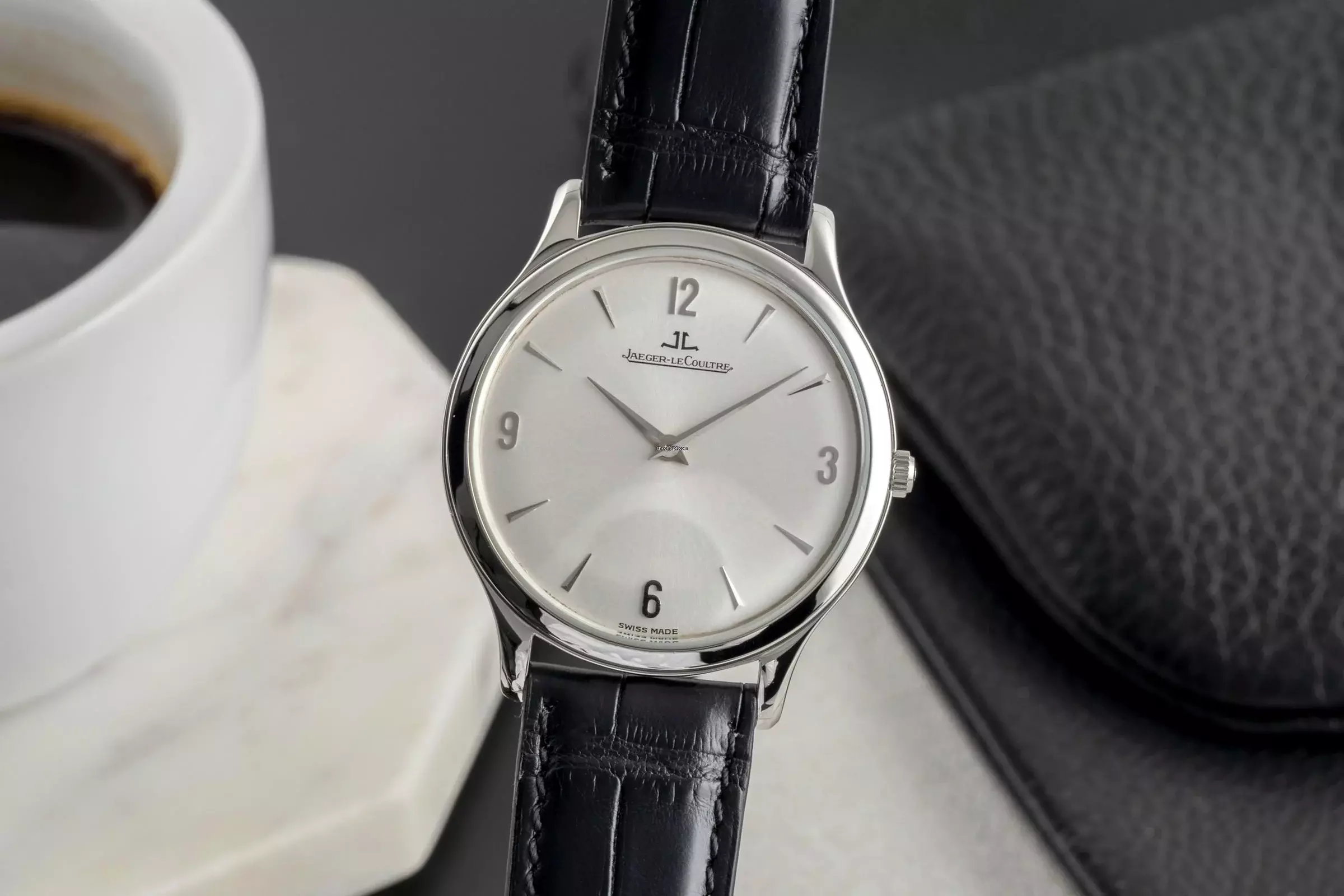 Jaeger-LeCoultre Master Ultra Thin Handaufzug Ref. Q1458520 Klassiker
