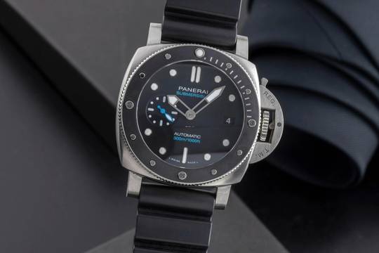  Panerai Submersible Edelstahl Automatik Herrenuhr Ref. PAM01683  