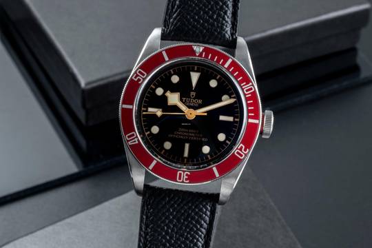  Tudor Black Bay Red Bezel Edelstahl Automatik Herrenuhr Ref. 79230  