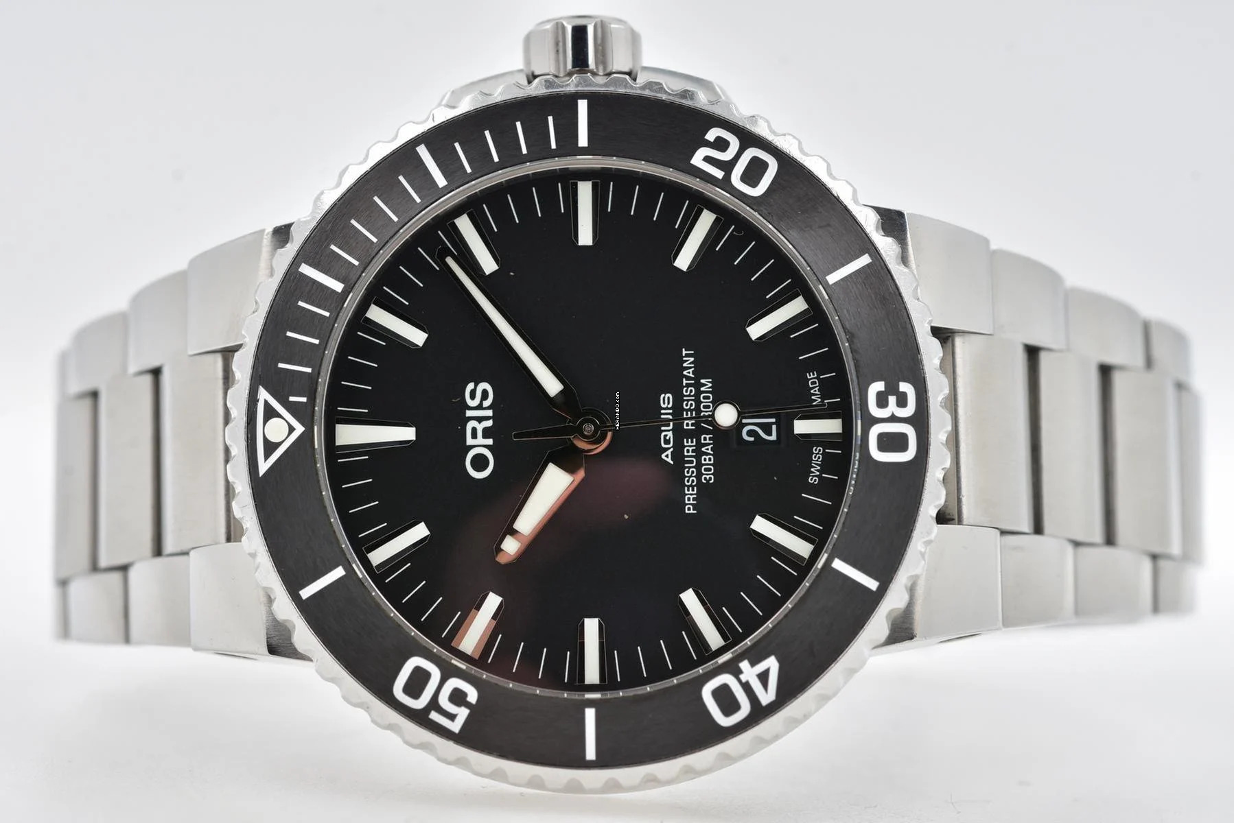  Oris Aquis Date 01 733 7730 4154 Black Dial </h1> 