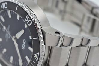 Thumbnail von Oris Aquis Date 01 733 7730 4154 Black Dial </h1>