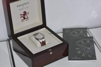 Thumbnail von Audemars Piguet Royal Oak Silver Dial Pictet & Cie Limited 15189ST.OO.D083CU.01 36mm </h1>