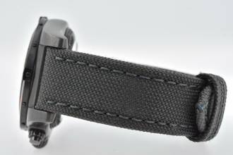 Thumbnail von Breitling Chronomat 44 Raven Chronograph Blacksteel Raven MB0111C2