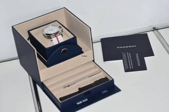 Thumbnail von Panerai Luminor Luna Rossa QuarantaQuattro Luna Rossa PAM 1342 White Dial </h1>