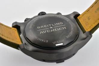 Thumbnail von Breitling Avenger Chronograph 45 Night Mission V13317101L1X1 Green Dial </h1>
