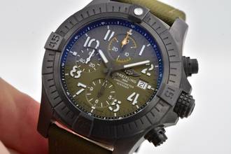 Thumbnail von Breitling Avenger Chronograph 45 Night Mission V13317101L1X1 Green Dial </h1>