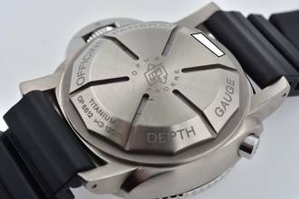 Thumbnail von Panerai Luminor Submersible 1950 Depth Gauge 47mm Titanium PAM 193 Depth Gauge </h1>