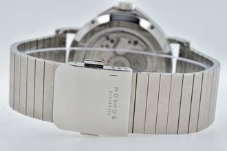 Thumbnail von NOMOS Ahoi Datum Ärzte Ohne Grenzen Limited Edition Date 40mm 551.S2 Ahoi </h1>