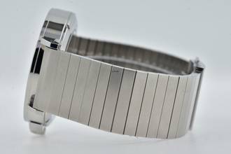 Thumbnail von NOMOS Ahoi Datum Ärzte Ohne Grenzen Limited Edition Date 40mm 551.S2 Ahoi </h1>