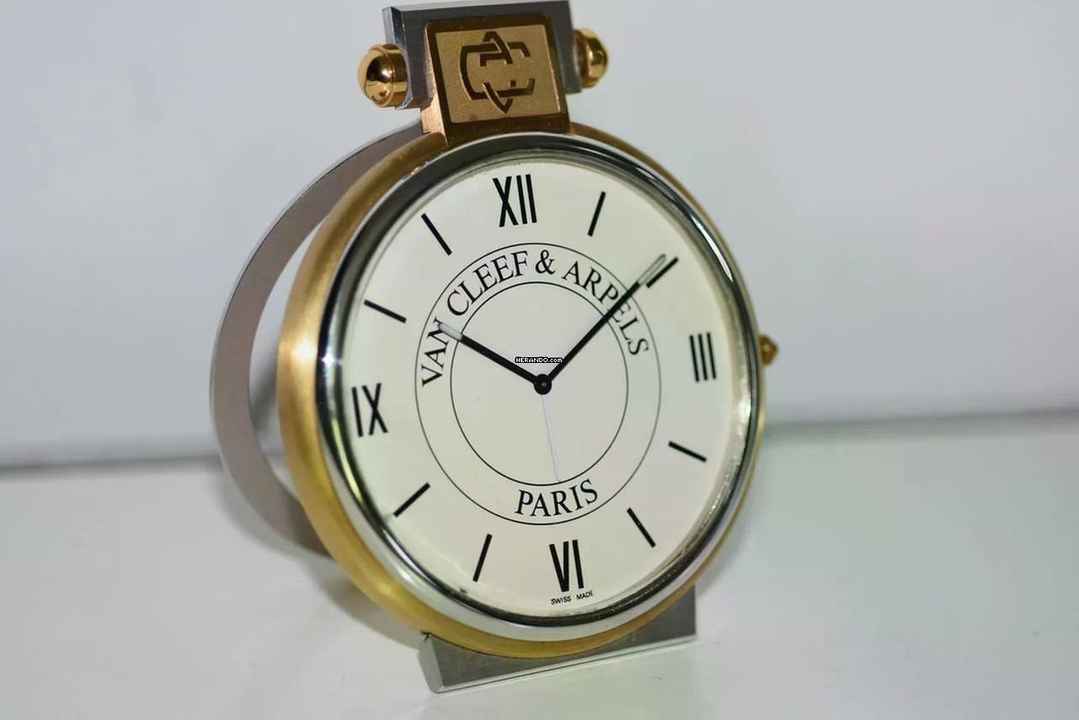  Van Cleef & Arpels Table Clock Tischuhr 820.P06 </h1> 
