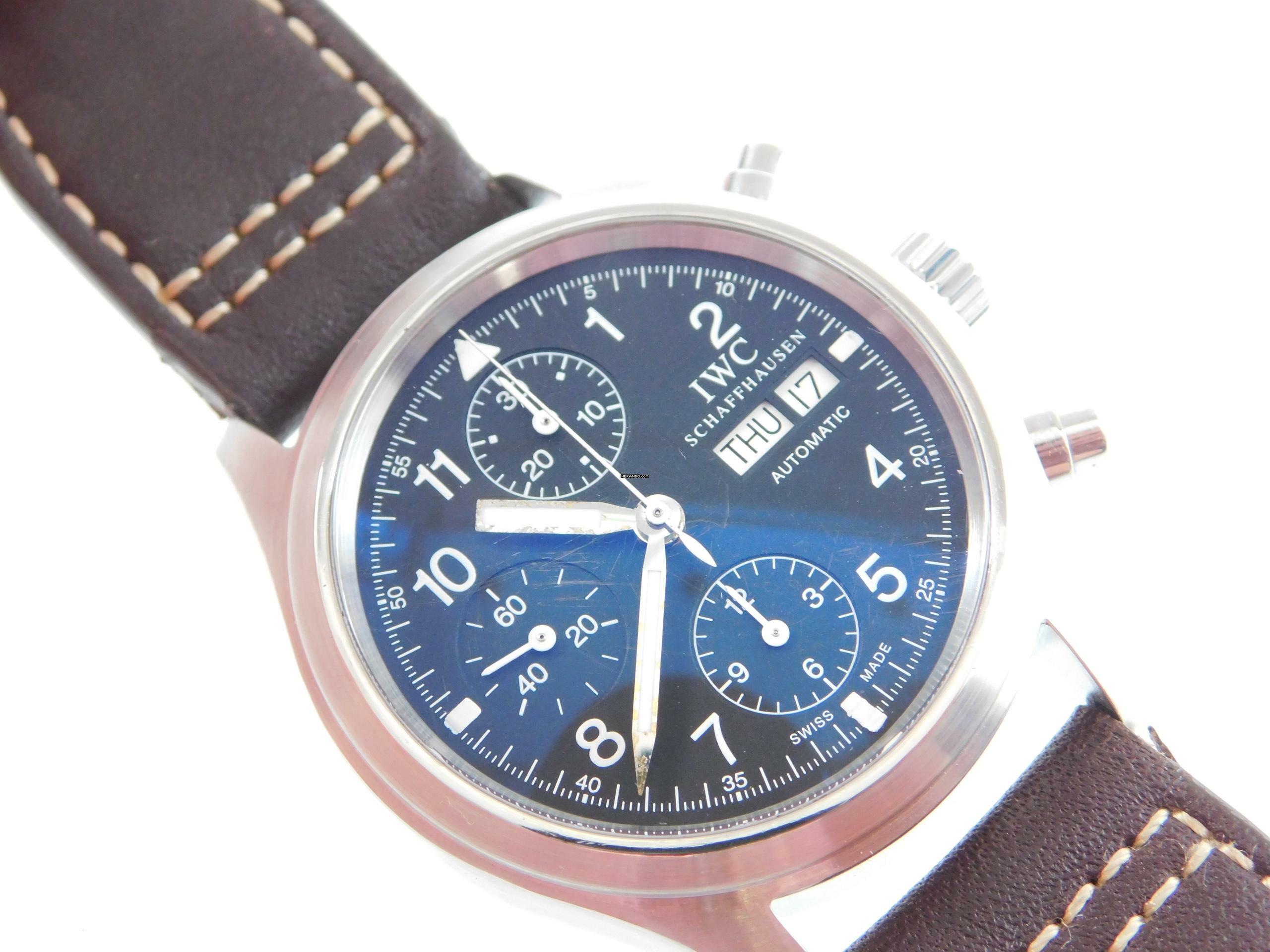  IWC Fliegeruhr Chronograph Fliegerchronograph 3706 Automatik 39 mm im TOP Zustand mit schwarzem Zifferblatt Day Date 