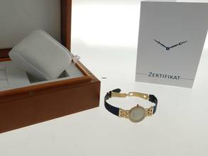 Thumbnail von Patek Philippe 18 Karat Gelbgold 4814 Patek Calatrava Lady mit original Brillantbesatz wie Neu </h1>