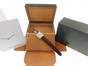 Thumbnail von Jaeger-LeCoultre Classic 18 Karat Gelbgold Tonneau Handaufzug Vintage NOS 26 x 34 mm C 818/1C