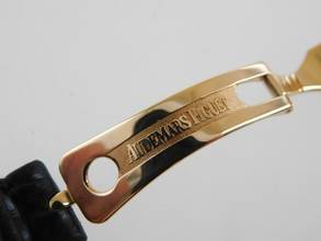 Thumbnail von Audemars Piguet Royal Oak 18 Karat Gelbgold Royal Oak Medium mit original Brillantbesatz,Datum 28 mm Faltschließe </h1>